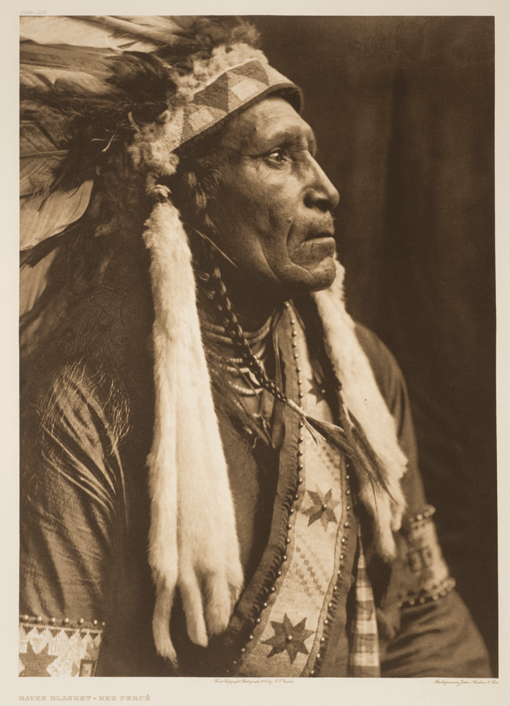 Raven blanket - Nez Percé, Avant le 1 janvier 1915, Edward Sheriff Curtis (1868-1952), Tirage argentique