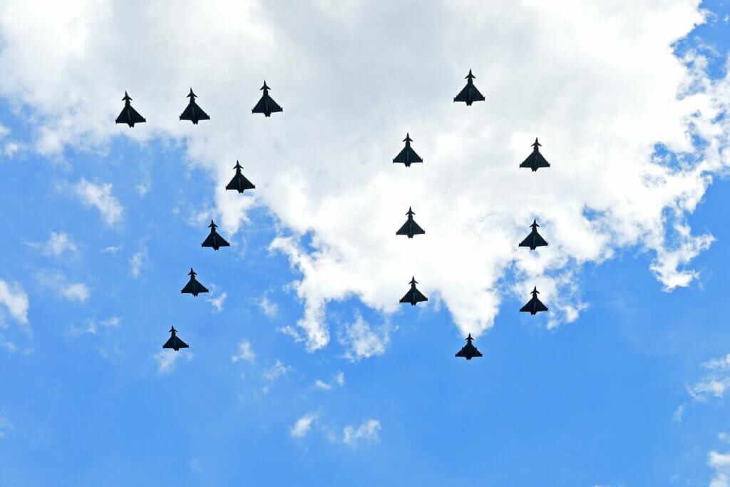 La Royal Air Force salue la souveraine jubilaire