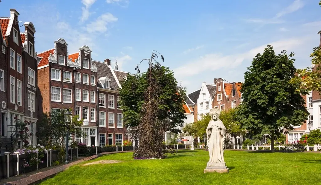 © Begijnhof Amsterdam