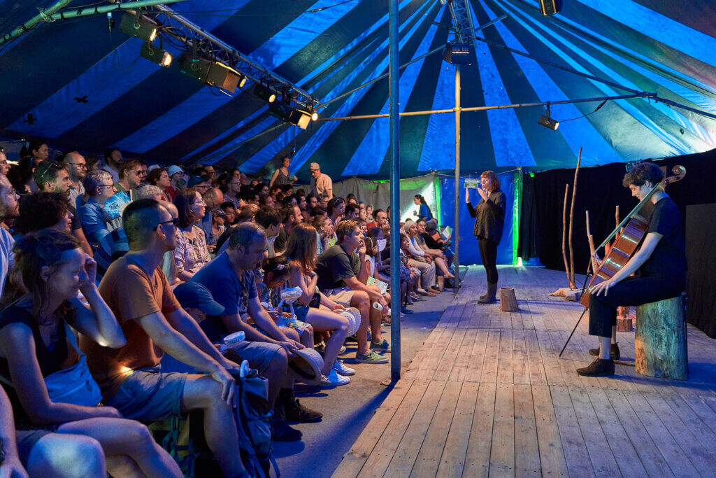 Festival Théâtres Nomades performance musicale au bois de la cambre