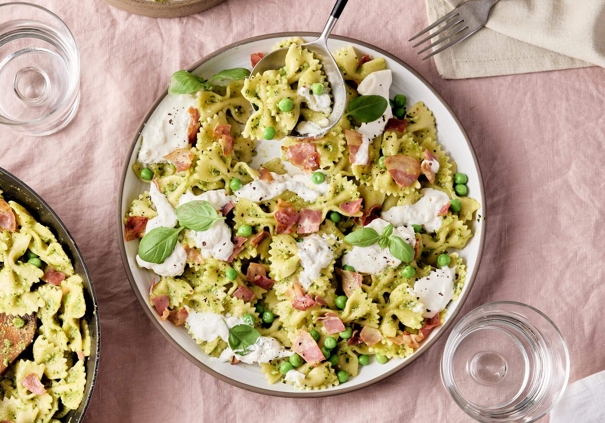 Farfalle pesto