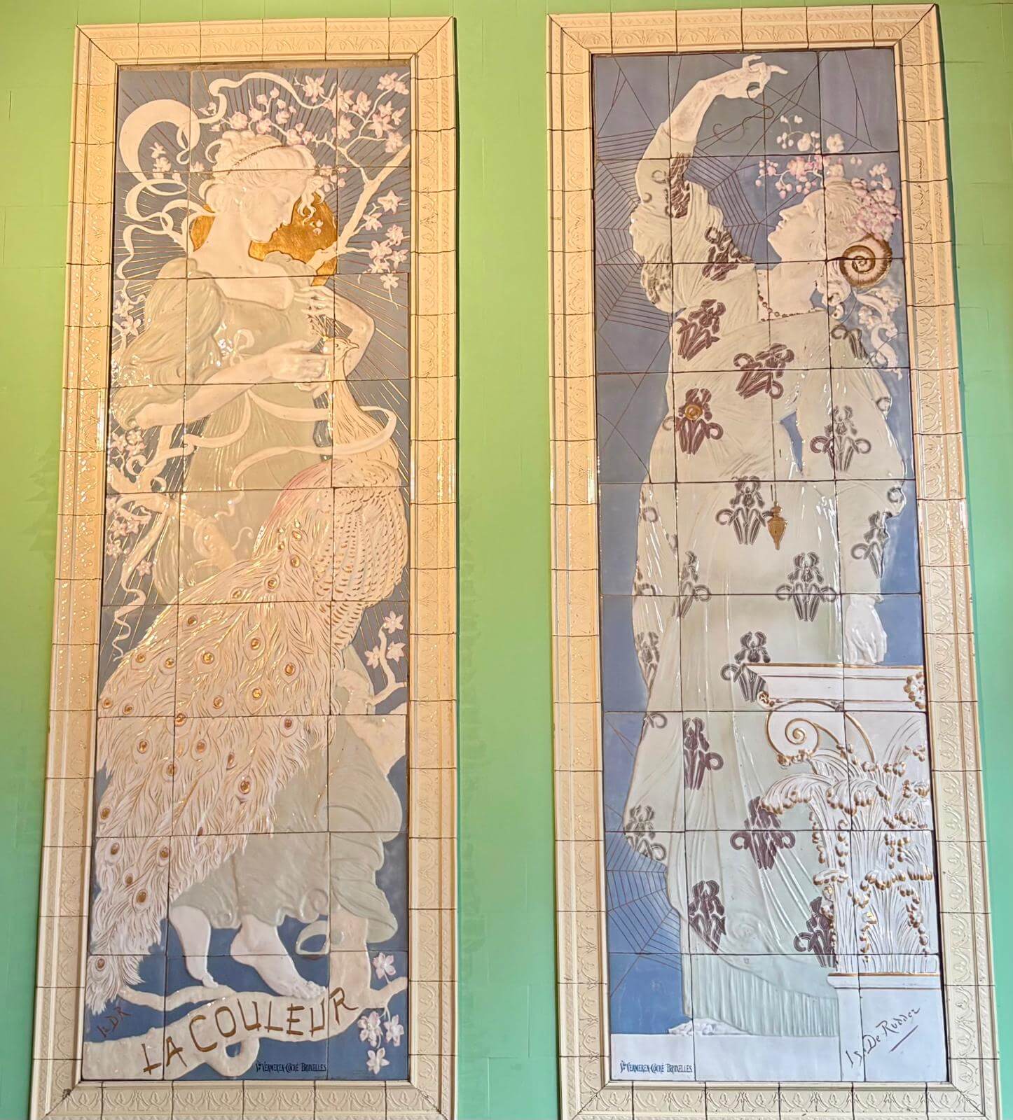 panneaux en céramique produits pour l’Exposition universelle d’Anvers de 1894